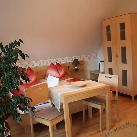 Buschenschank Orsl * Wildbach